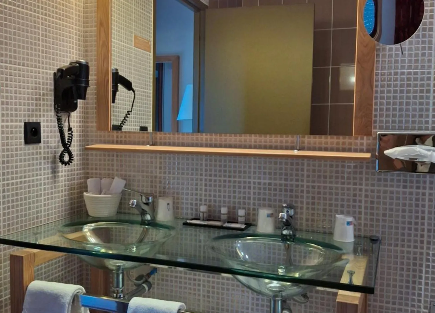 Hotel Tour Maje Rodez 3*,  France