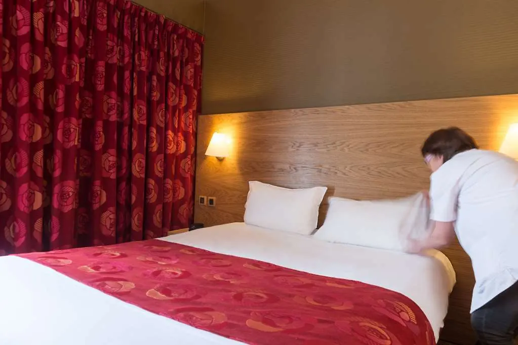 Hotel Tour Maje Rodez 3*,